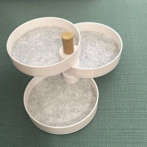 Jewelry box